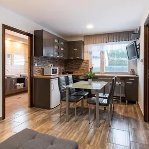  Apartman Garden Lux Magyarország